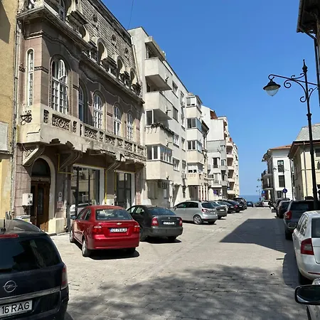 Center Apartment